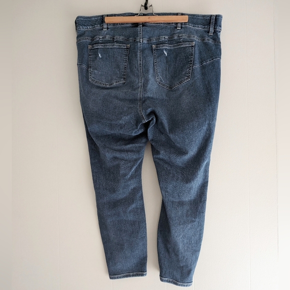 Torrid Bombshell Destructed Skinny Jeans - Picture 5 of 9